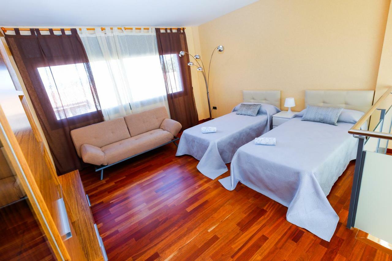Galera Planet Costa Dorada Villa Cambrils Exterior foto